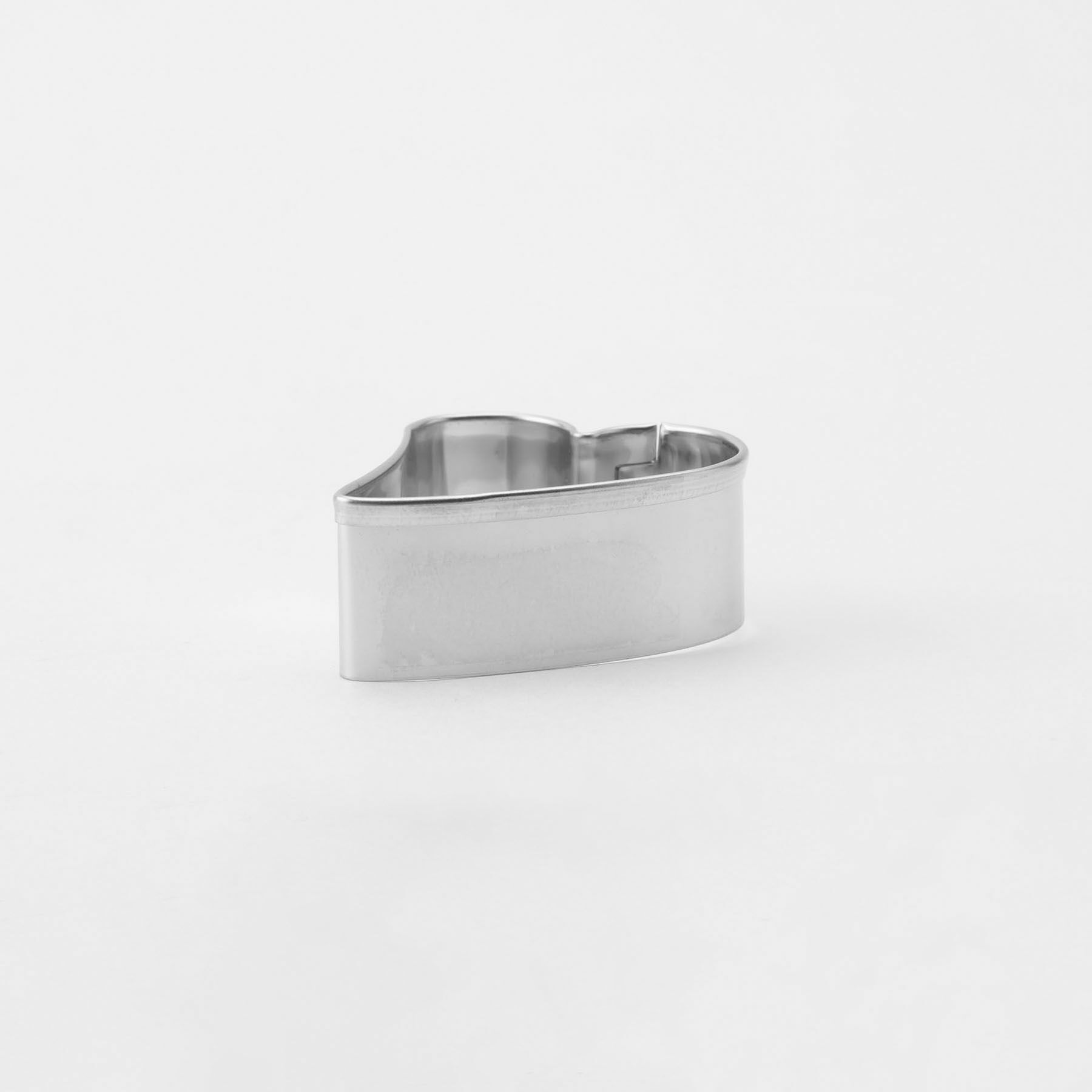 212 KITCHEN STORE「18‐8ステンレス抜型 ハートカーブ小 ＜Cake Land ケーキランド＞」|食器・キッチングッズ|