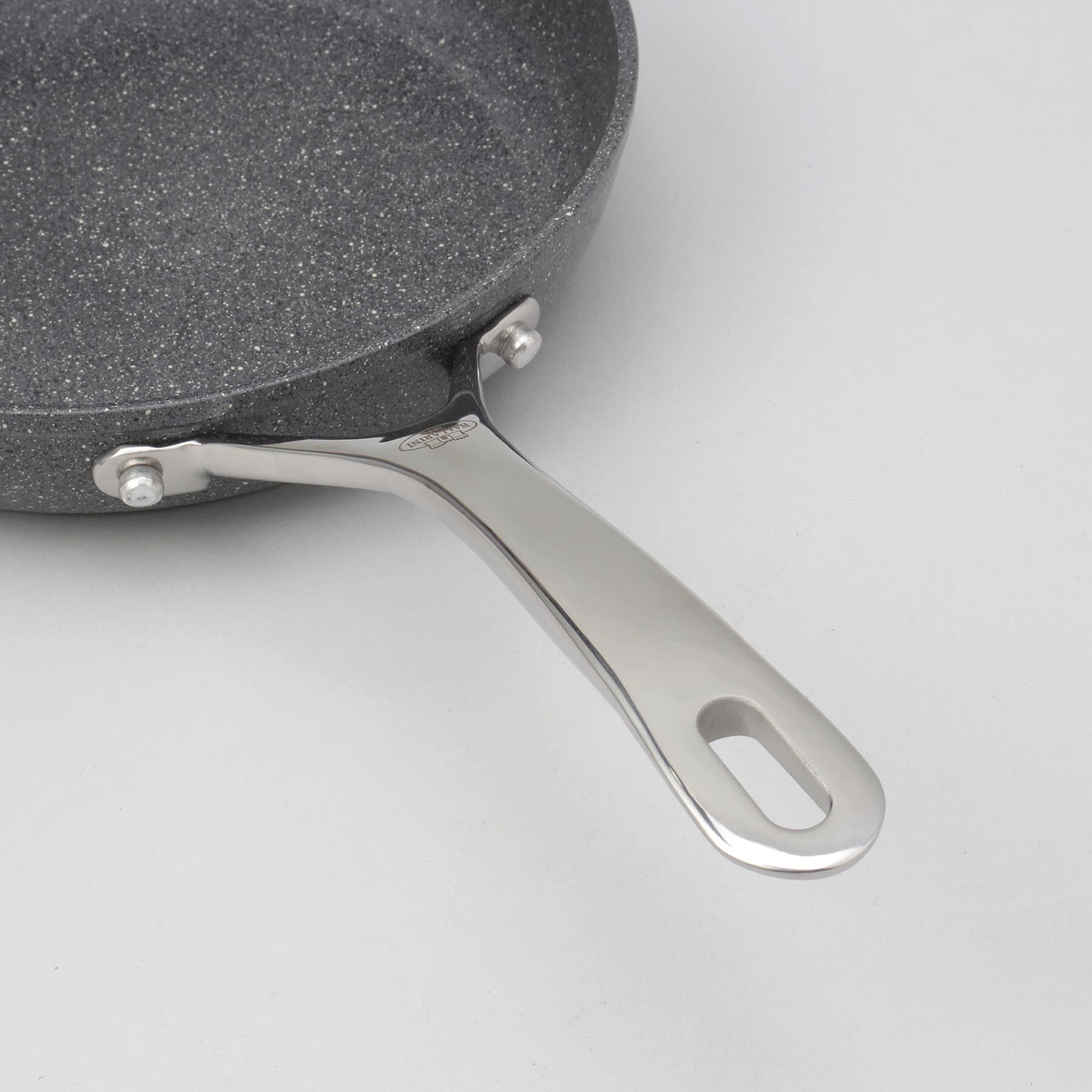 212 KITCHEN STORE「サリーナ セラミックフライパン 24センチ ＜BALLARINI バッラリーニ＞」|食器・キッチングッズ|