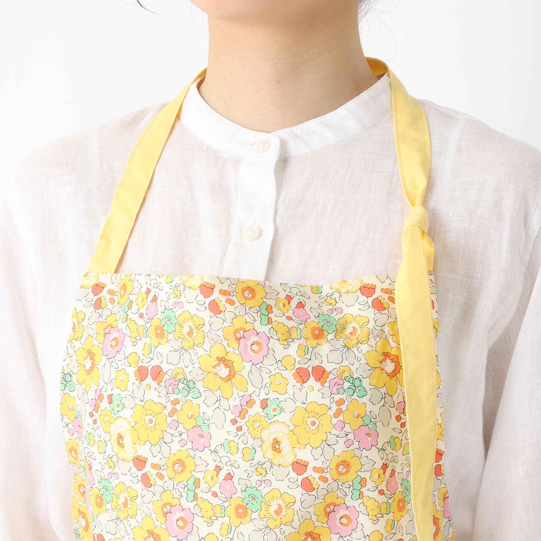 212 KITCHEN STORE「エプロン ベッツィ YE ＜フローレットロンドン＞」|食器・キッチングッズ|