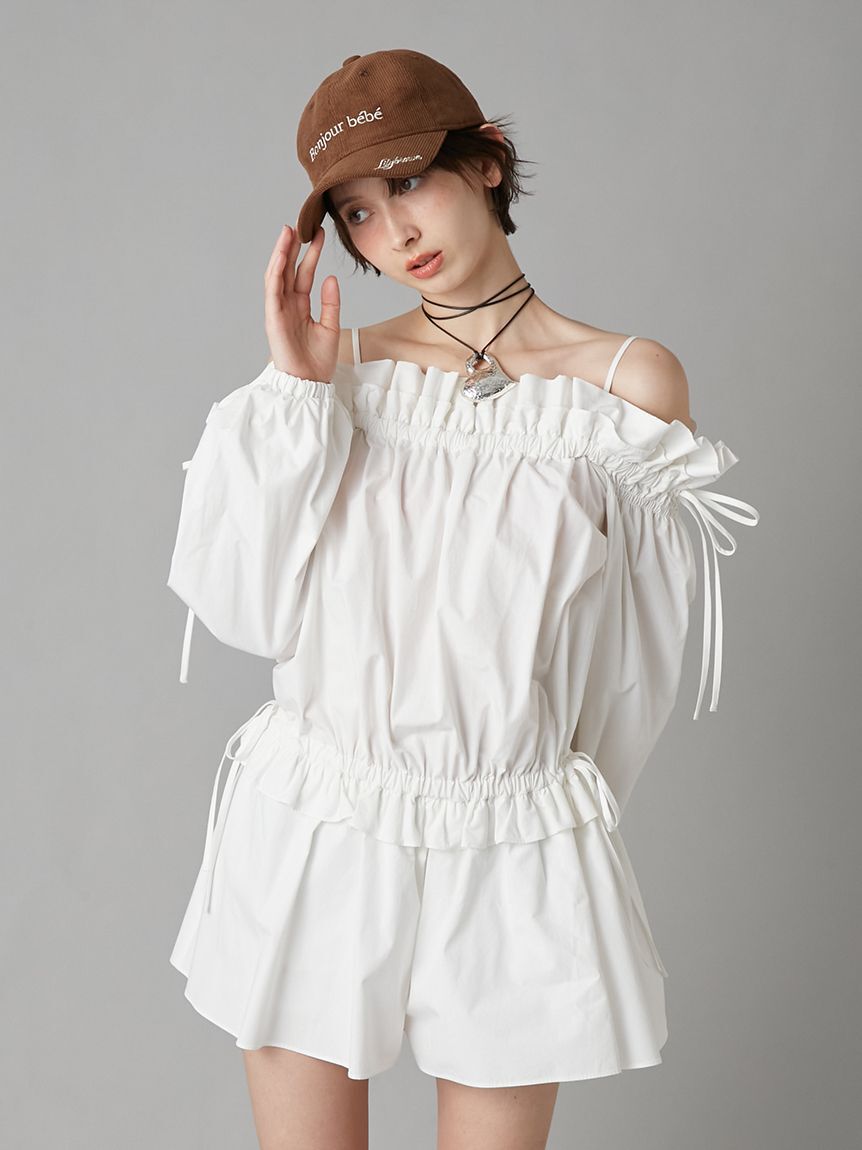 LILY BROWN「デコルテフリルミニロンパース」|オールインワン|