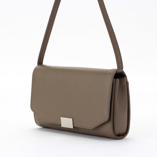 銀座かねまつ「M22556OTH 【本革】ウォレットバッグ」|財布|