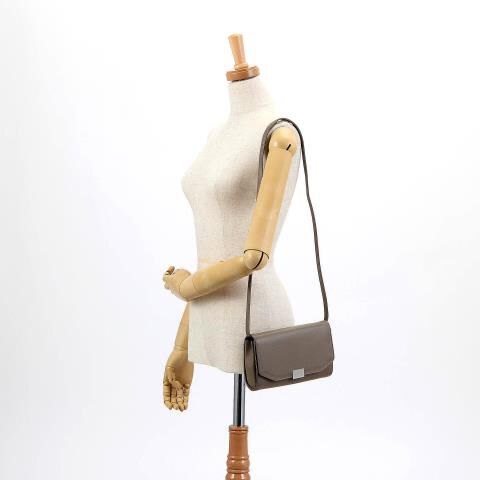 銀座かねまつ「M22556OTH 【本革】ウォレットバッグ」|財布|