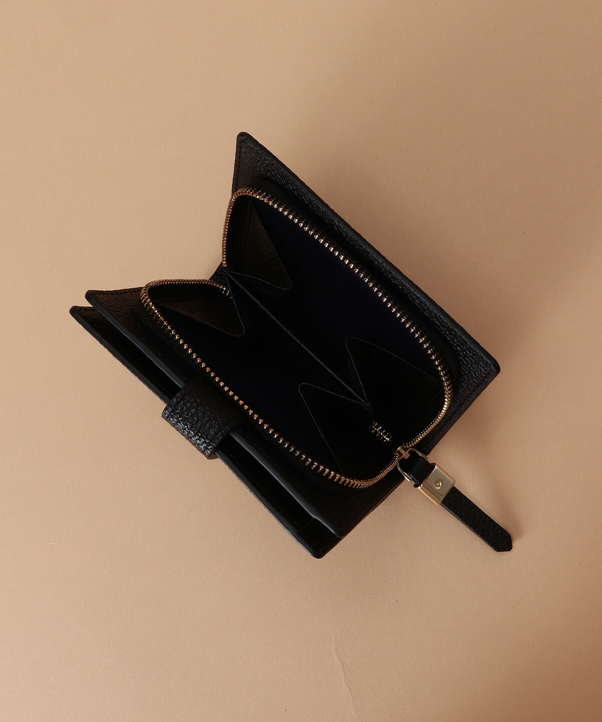 Samantha Thavasa「マットアイコン レザー 折財布」|財布|