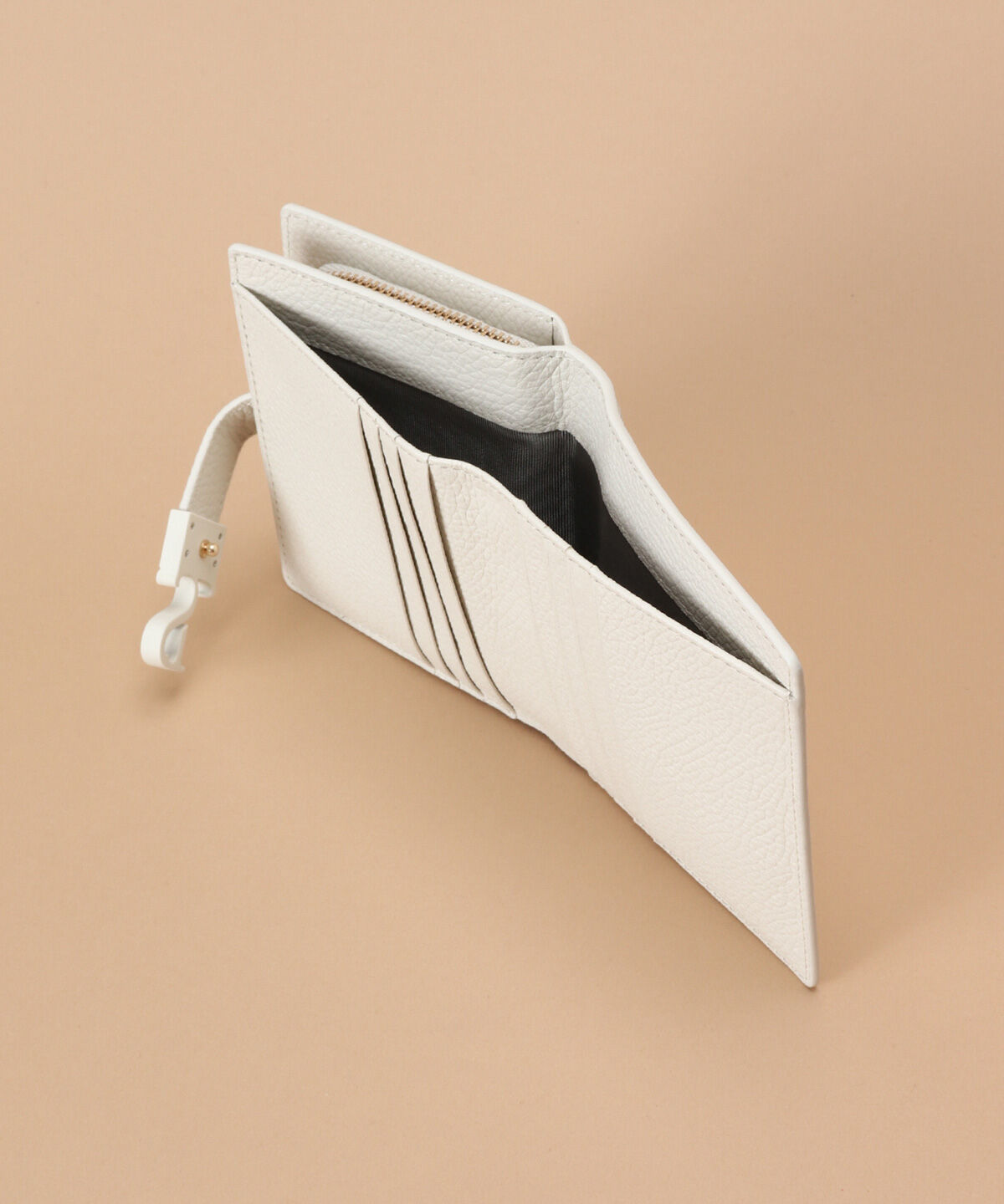 Samantha Thavasa「マットアイコン レザー 折財布」|財布|