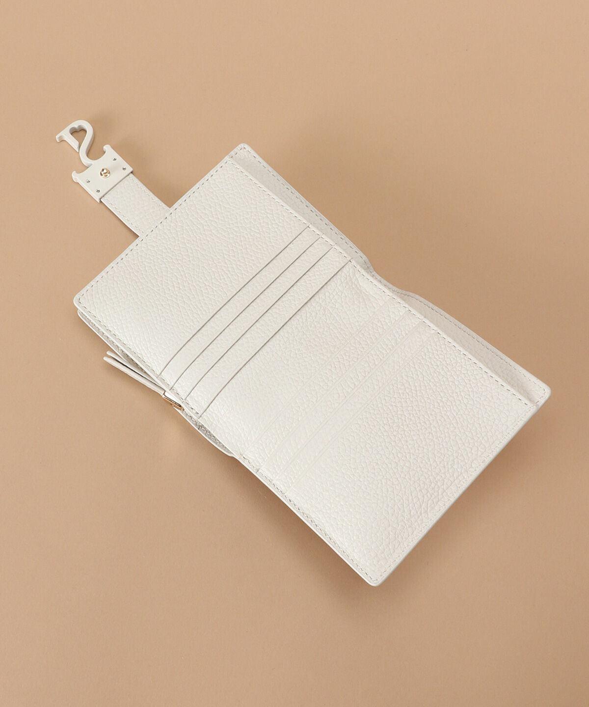 Samantha Thavasa「マットアイコン レザー 折財布」|財布|