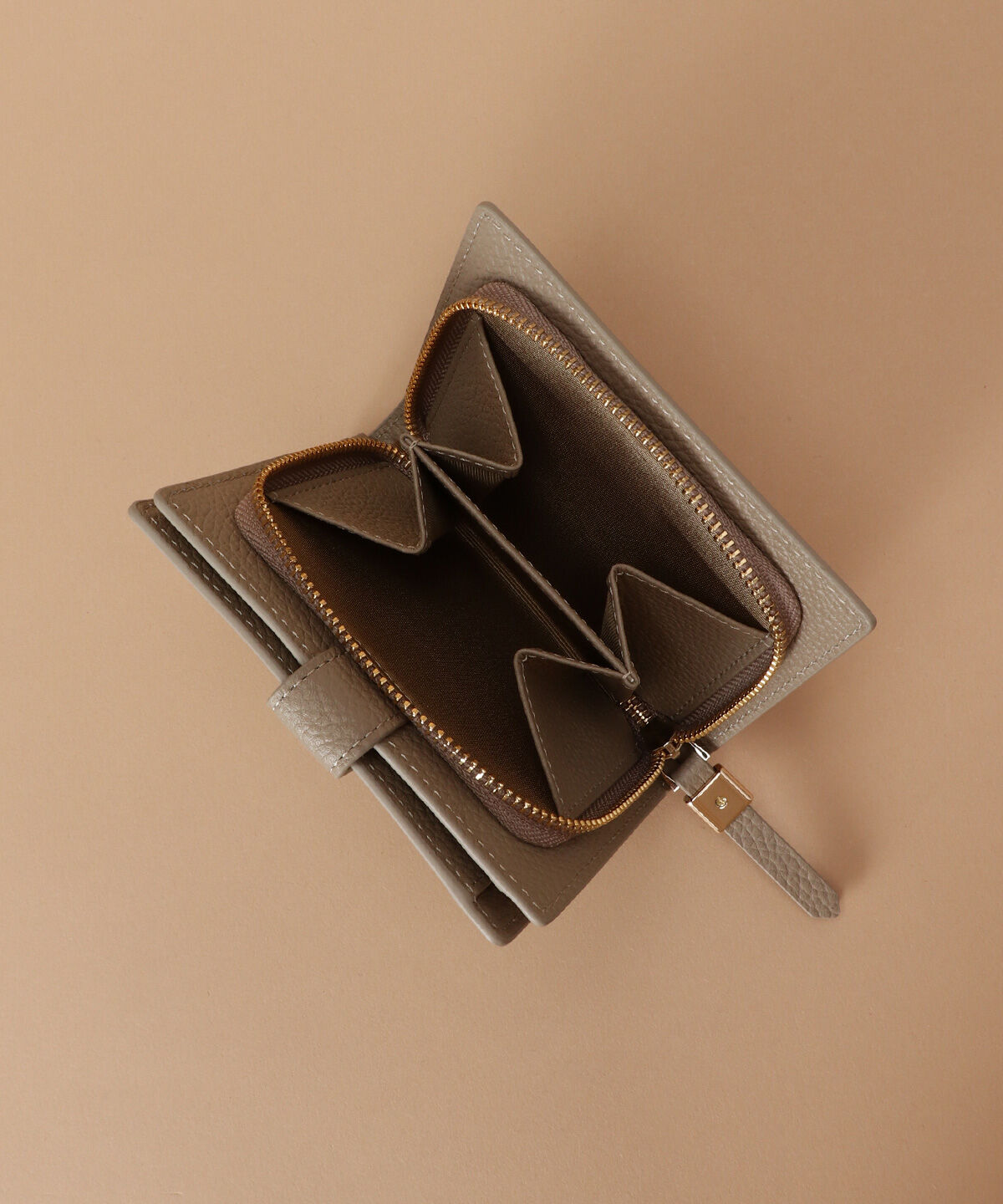 Samantha Thavasa「マットアイコン レザー 折財布」|財布|