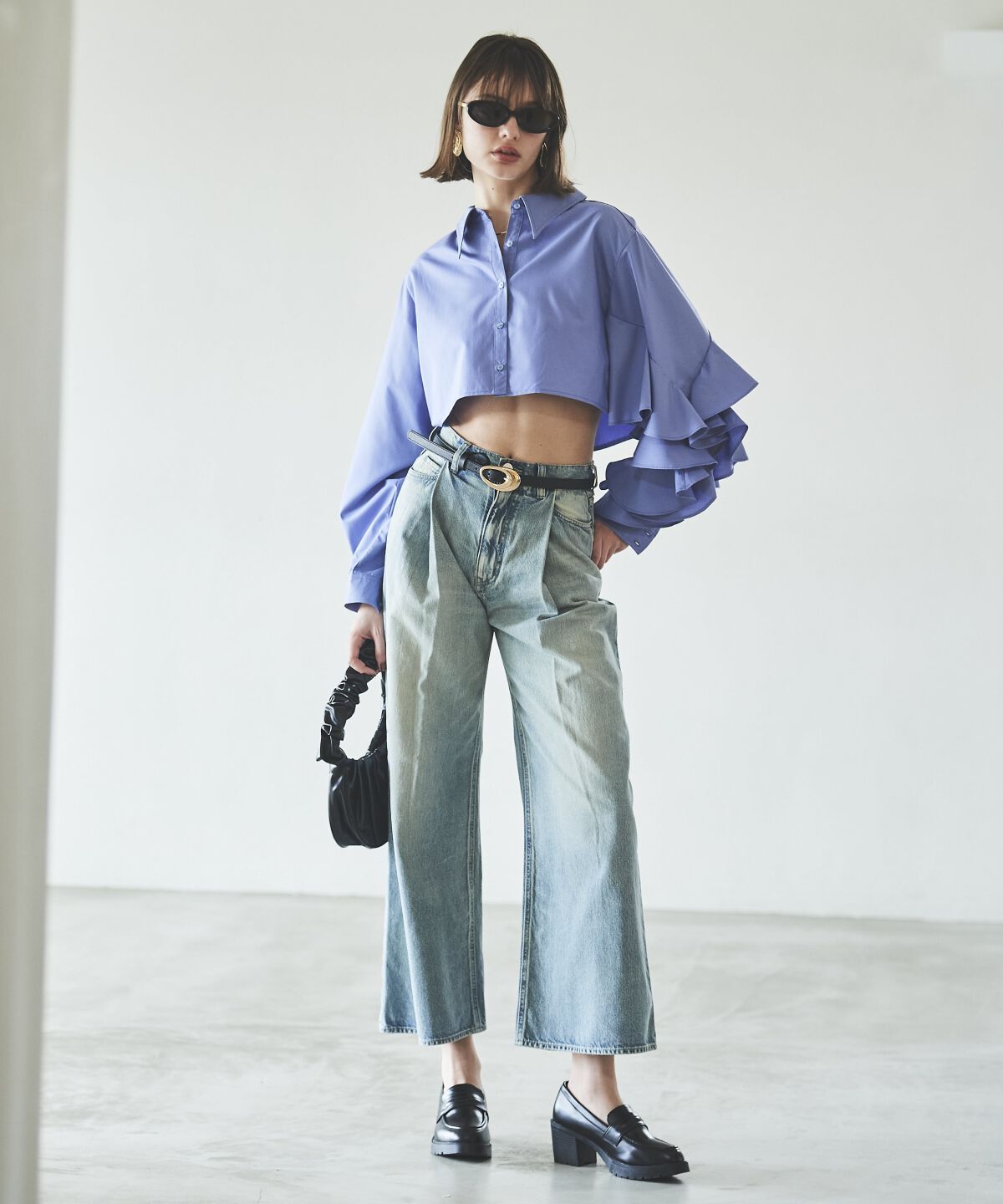 アンドクチュール「タックワイドデニムパンツ」|デニム|