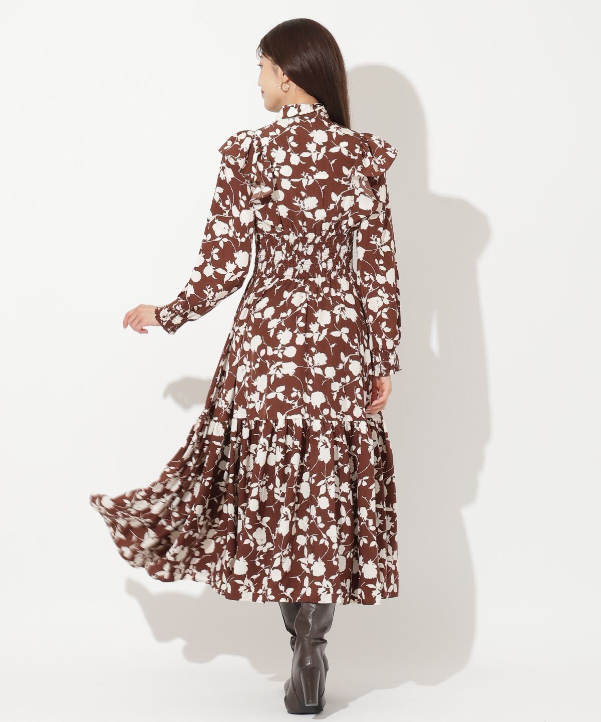 アンドクチュール「ワンカラーフラワーシャーリングワンピース」|ワンピース|