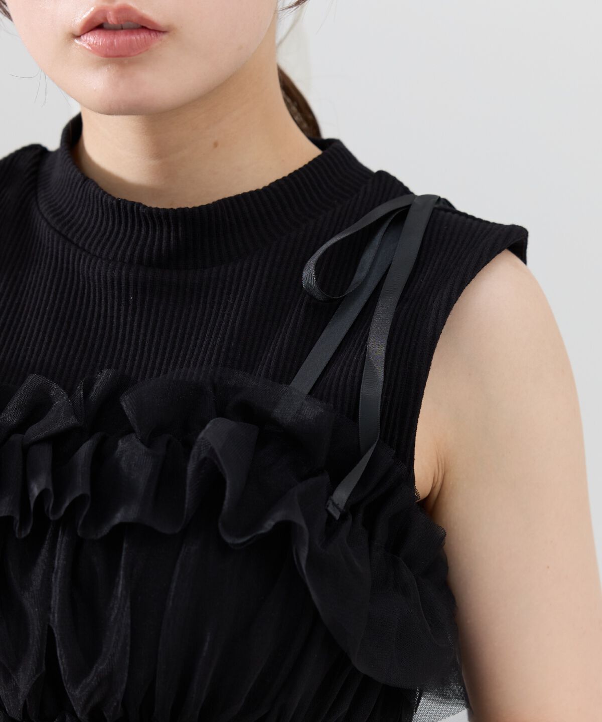 REDYAZEL「チュールビスチェｘノースリカットソー」|Tシャツ・カットソー|