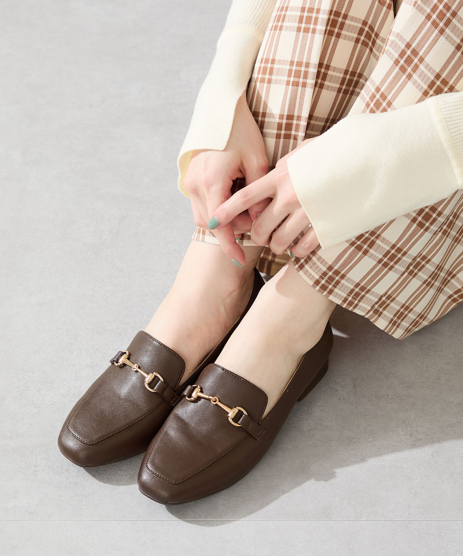 ORiental TRaffic「【跳べるパンプス/シリーズ累計１５０万足突破】スクエアトゥビットモチーフ  ローファー /R-3210」|パンプス|