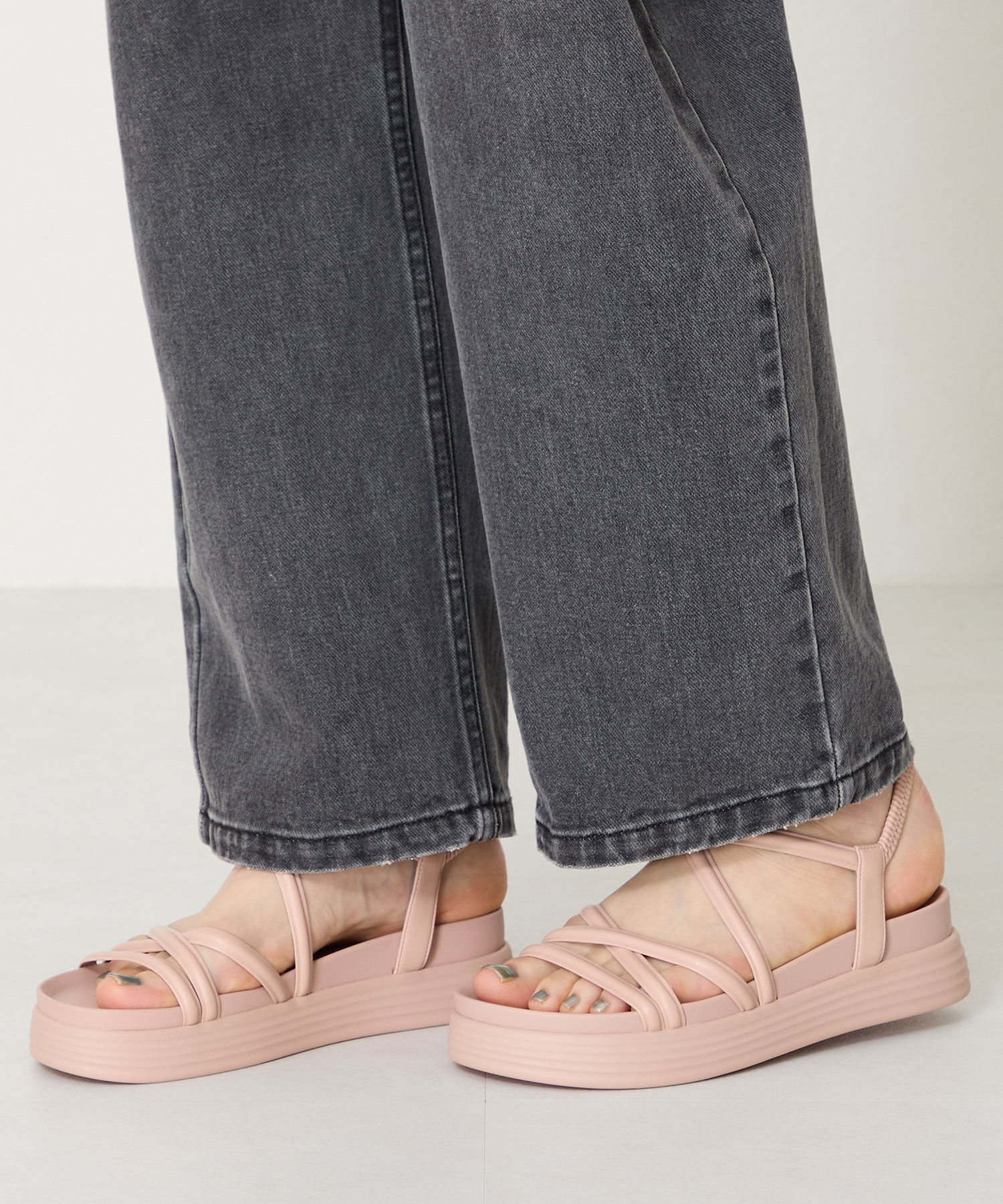 ORiental TRaffic「●2025春夏新作●クロスストラップ軽量ソールサンダル/51218 柔らかい フィット 人気 トレンド」|サンダル|