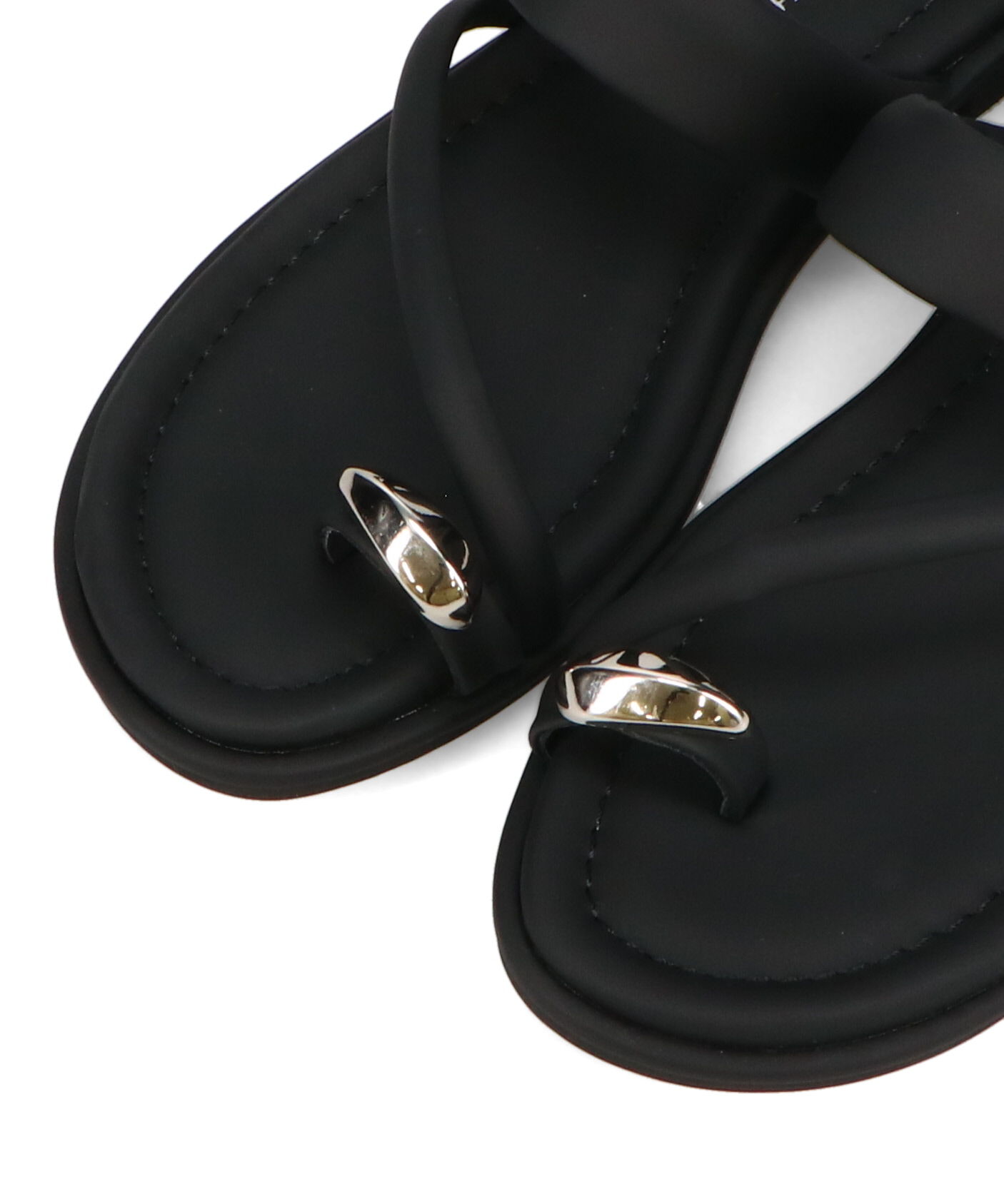 ORiental TRaffic「メタルパーツ&times;パデットベルトトングサンダル/51238 トレンド 人気 再入荷」|サンダル|