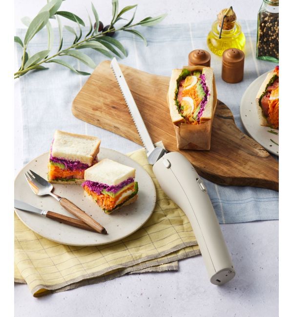 BRUNO「コードレスオートナイフ」|食器・キッチングッズ|