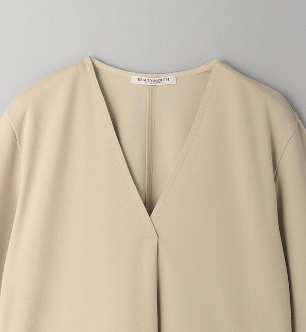 BEAUTY&YOUTH UNITED ARROWS「【WEB限定 Wardrobe DAILY MINIMAL】ペプラム Vネックプルオーバーカットソー」|Tシャツ・カットソー|