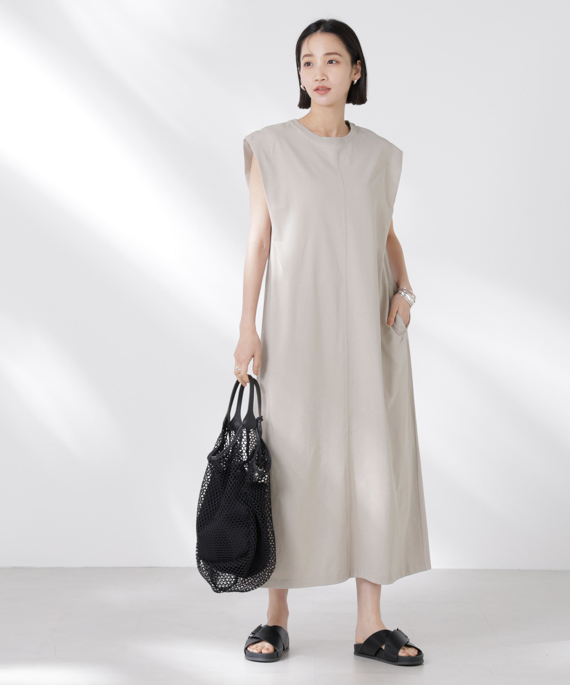 nano･universe「STORATECH 機能素材タックスリーブカットワンピース」|ワンピース|