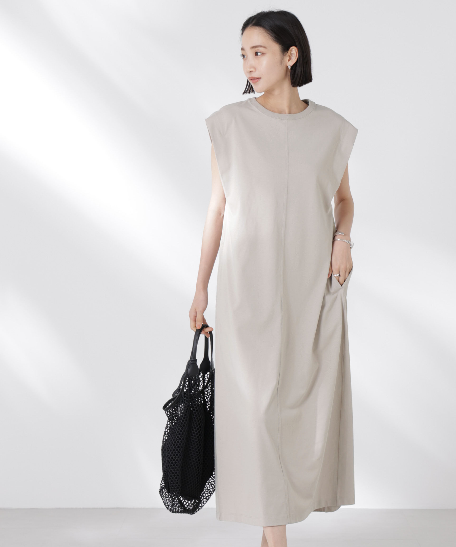 nano･universe「STORATECH 機能素材タックスリーブカットワンピース」|ワンピース|