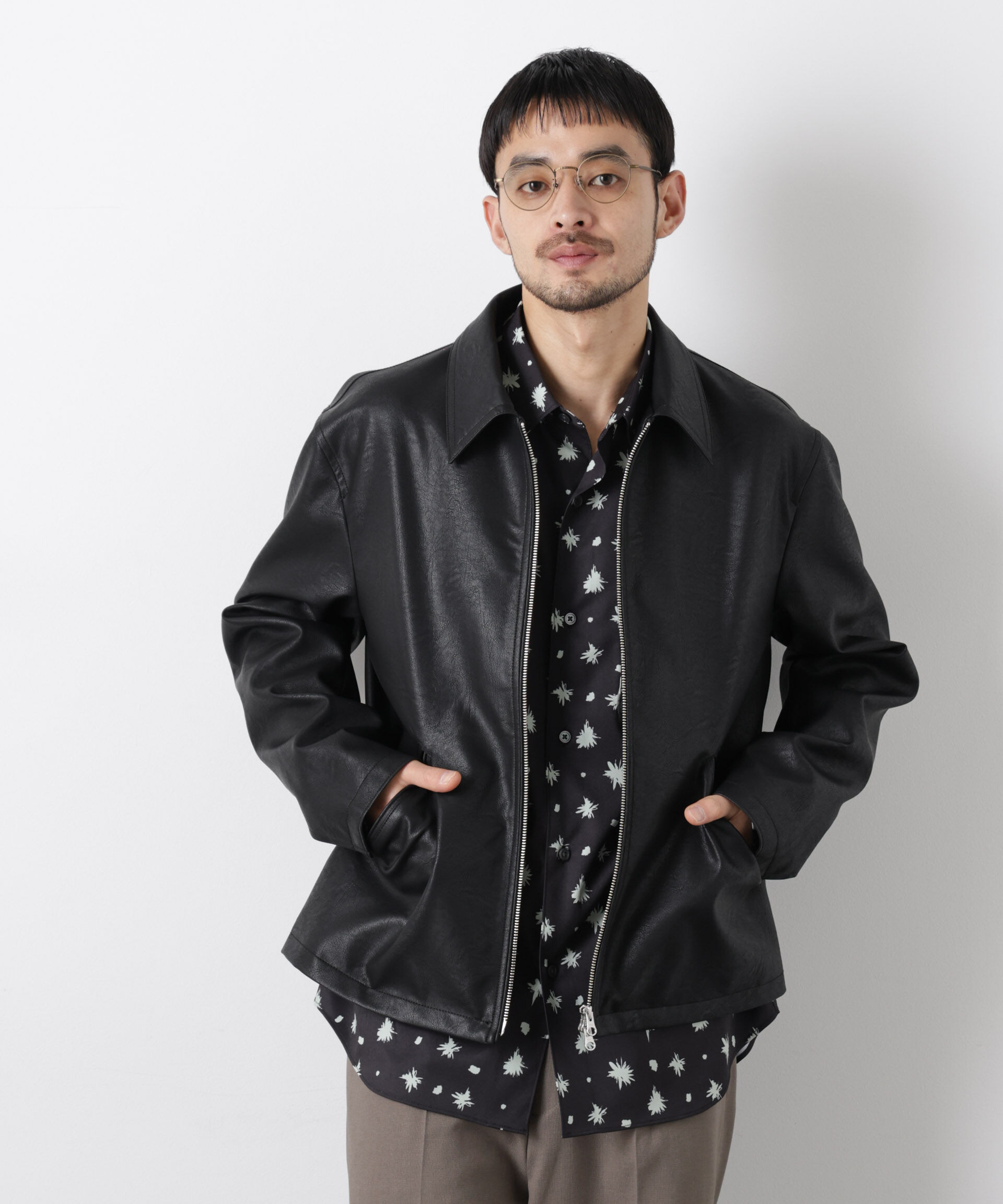 nano･universe「フェイクレザー｢WARP PRINT｣ライニング」|ブルゾン・スタジャン|ブラック