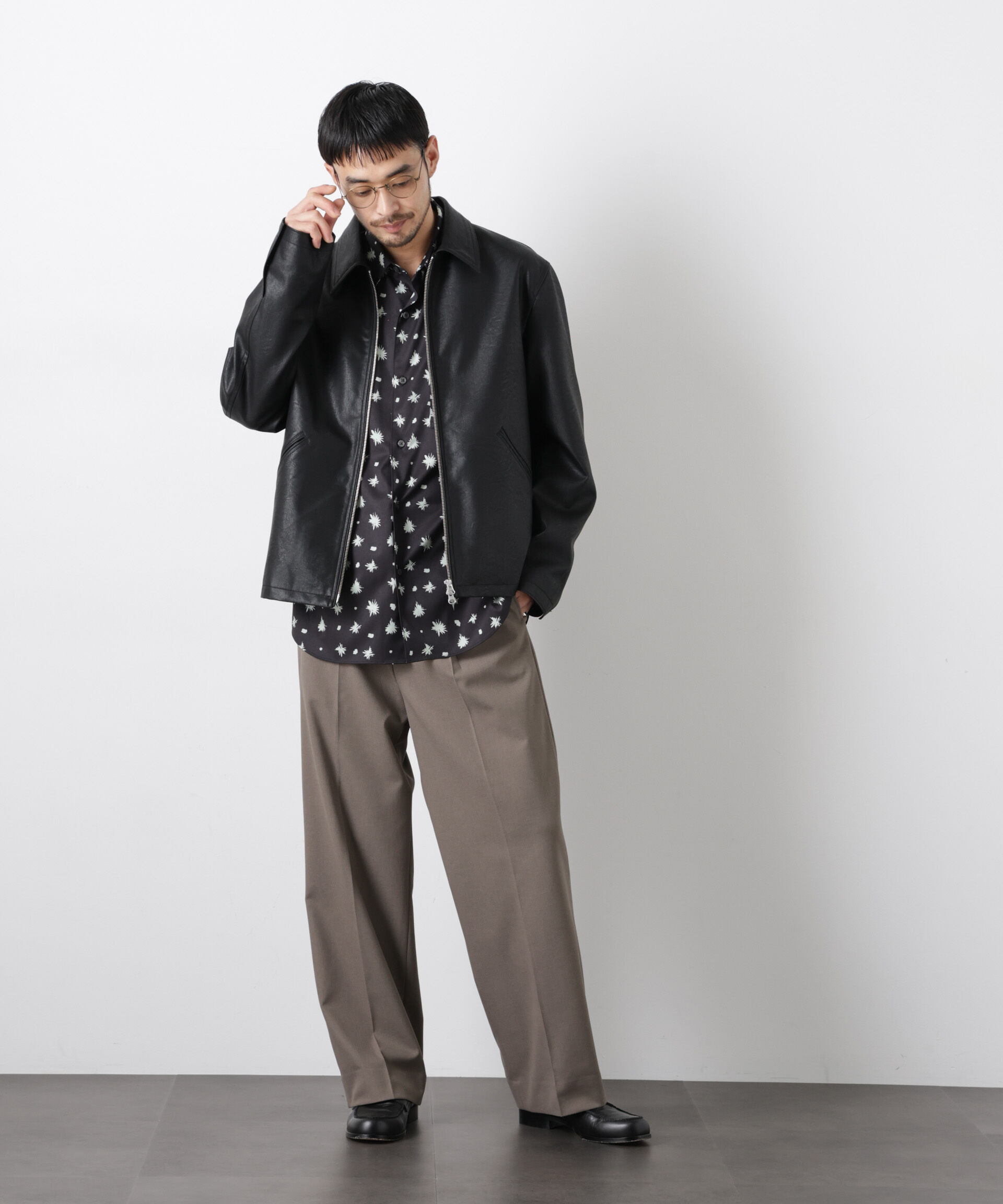 nano･universe「フェイクレザー｢WARP PRINT｣ライニング」|ブルゾン・スタジャン|