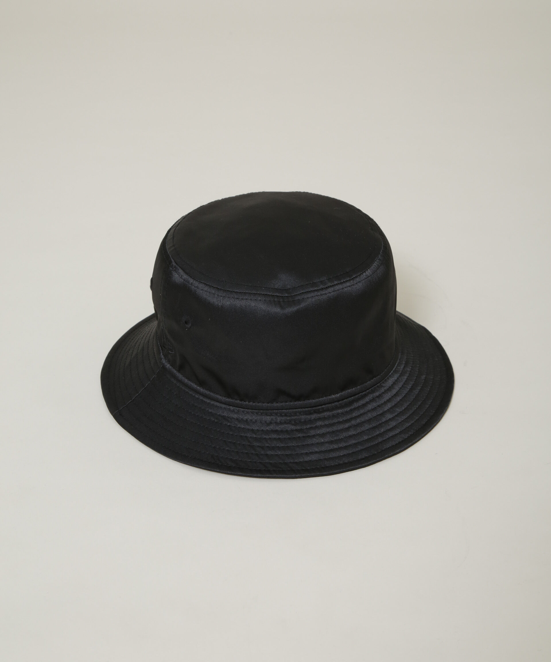 nano･universe「NEW ERA(R)/別注 BUCKET01 / SATIN HAT」|キャップ・キャスケット|