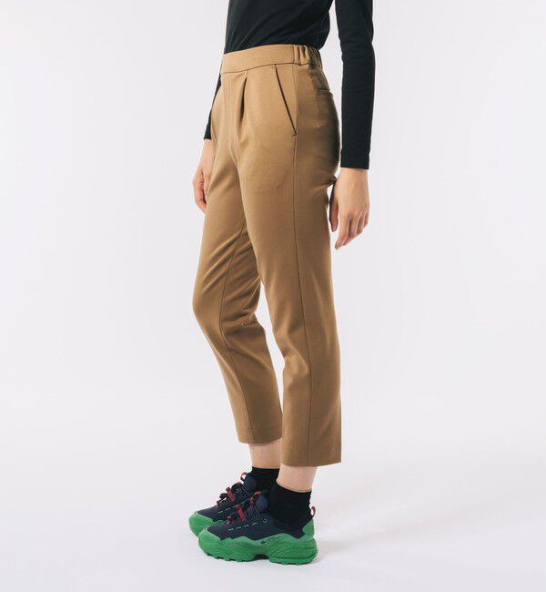 LACOSTE「SOFT THERMOジャージクロップドパンツ」|チノ|ブラウン