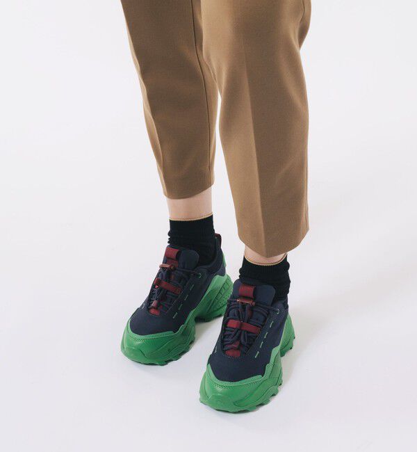 LACOSTE「SOFT THERMOジャージクロップドパンツ」|チノ|