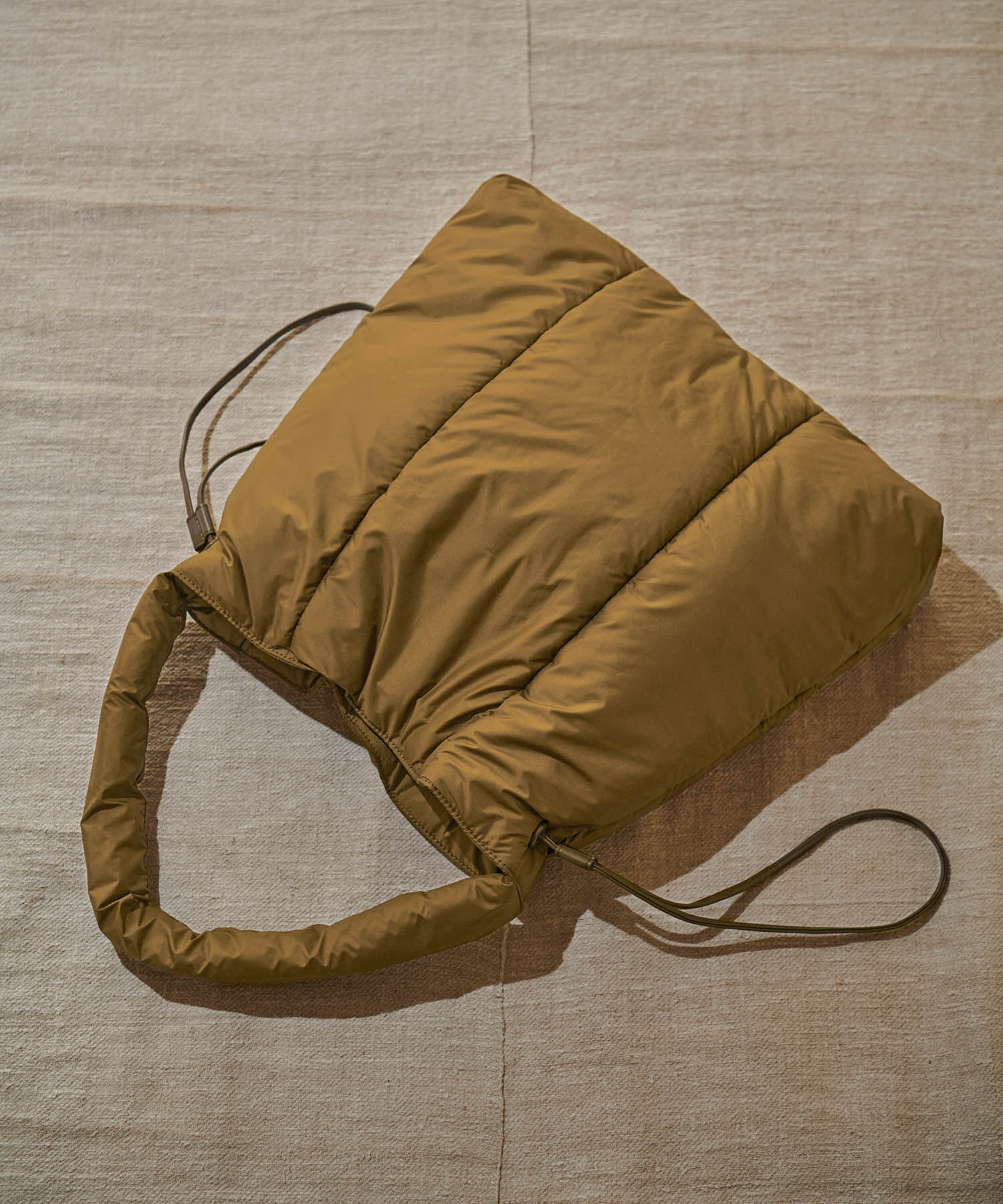 ADAM ET ROPE'「ドロスト軽量マルチトート(撥水)」|トートバッグ|ブラウン(22)