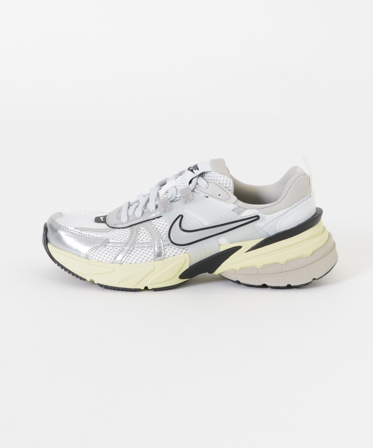 URBAN RESEARCH DOORS「NIKE　V2K ラン」|スニーカー|