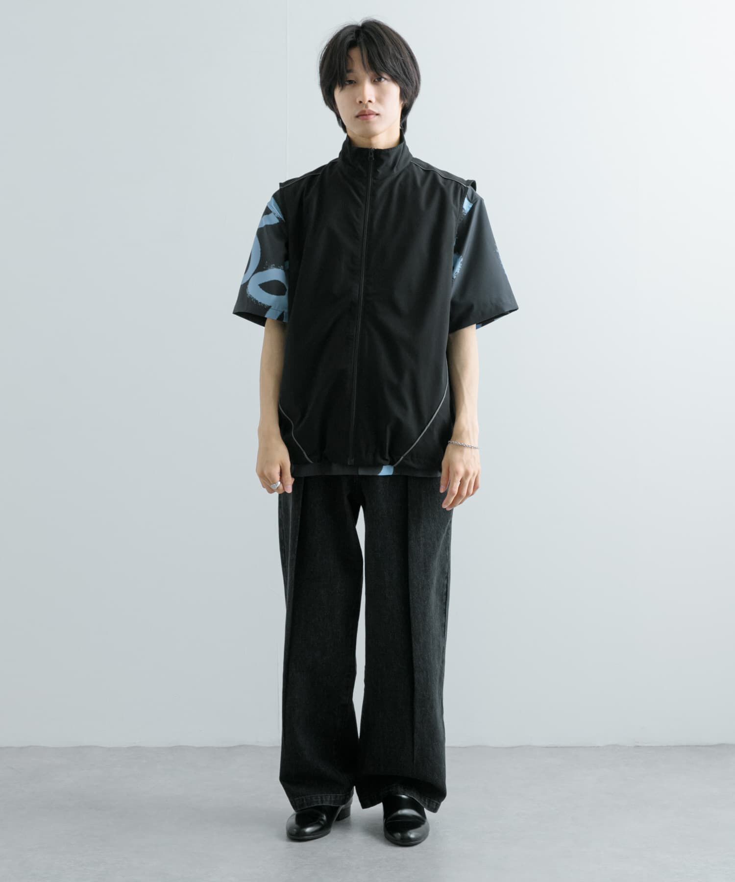 SENSE OF PLACE by URBAN RESEARCH「『セットアップ対応』 ブロックドトラックベスト」|ノーカラーコート|