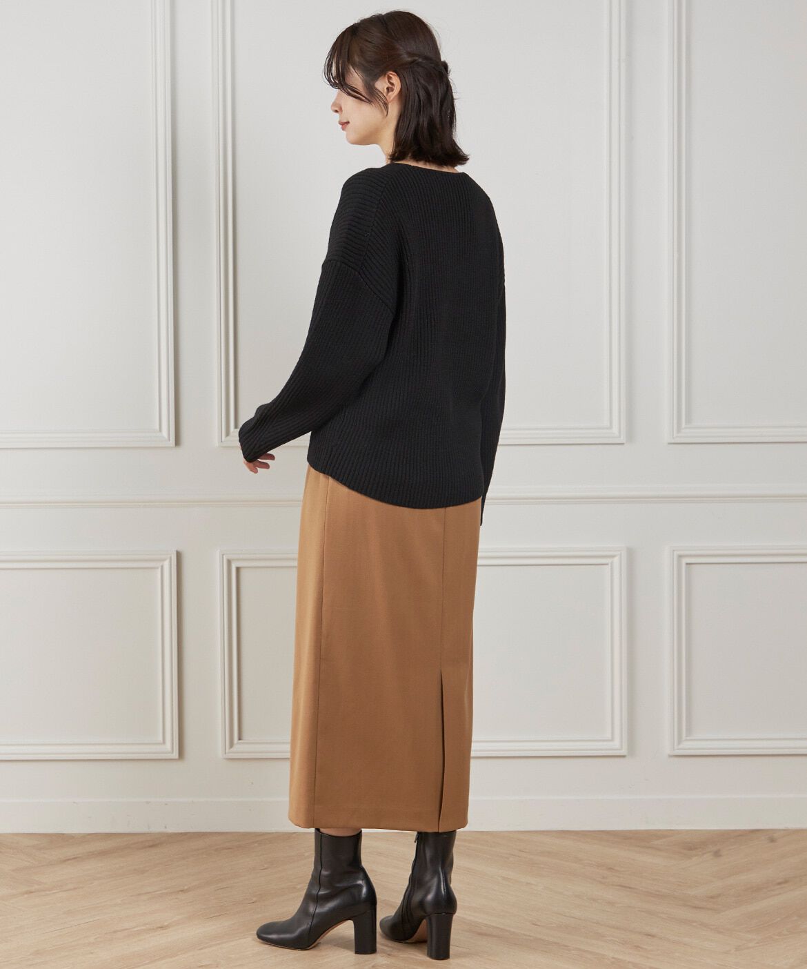 INED「《大きいサイズ》ベルテッドスカート」|タイト|