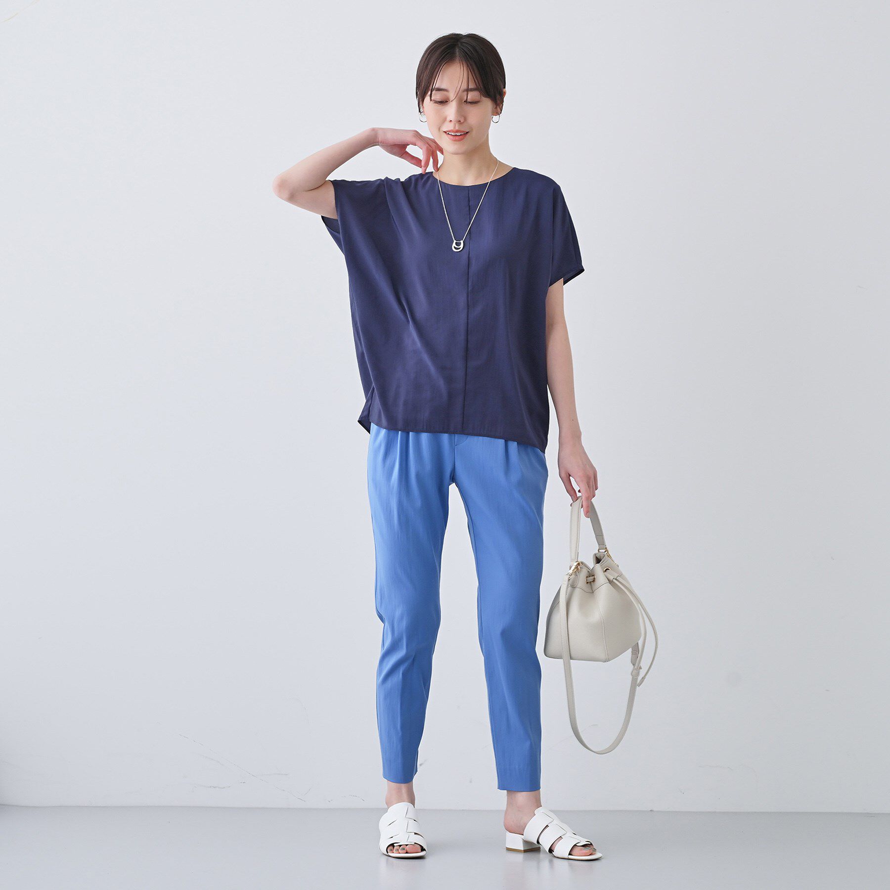 INDIVI「【通気性◎撥水／接触冷感／UVケア】ドルマンスリーブブラウス」|シャツ・ブラウス|