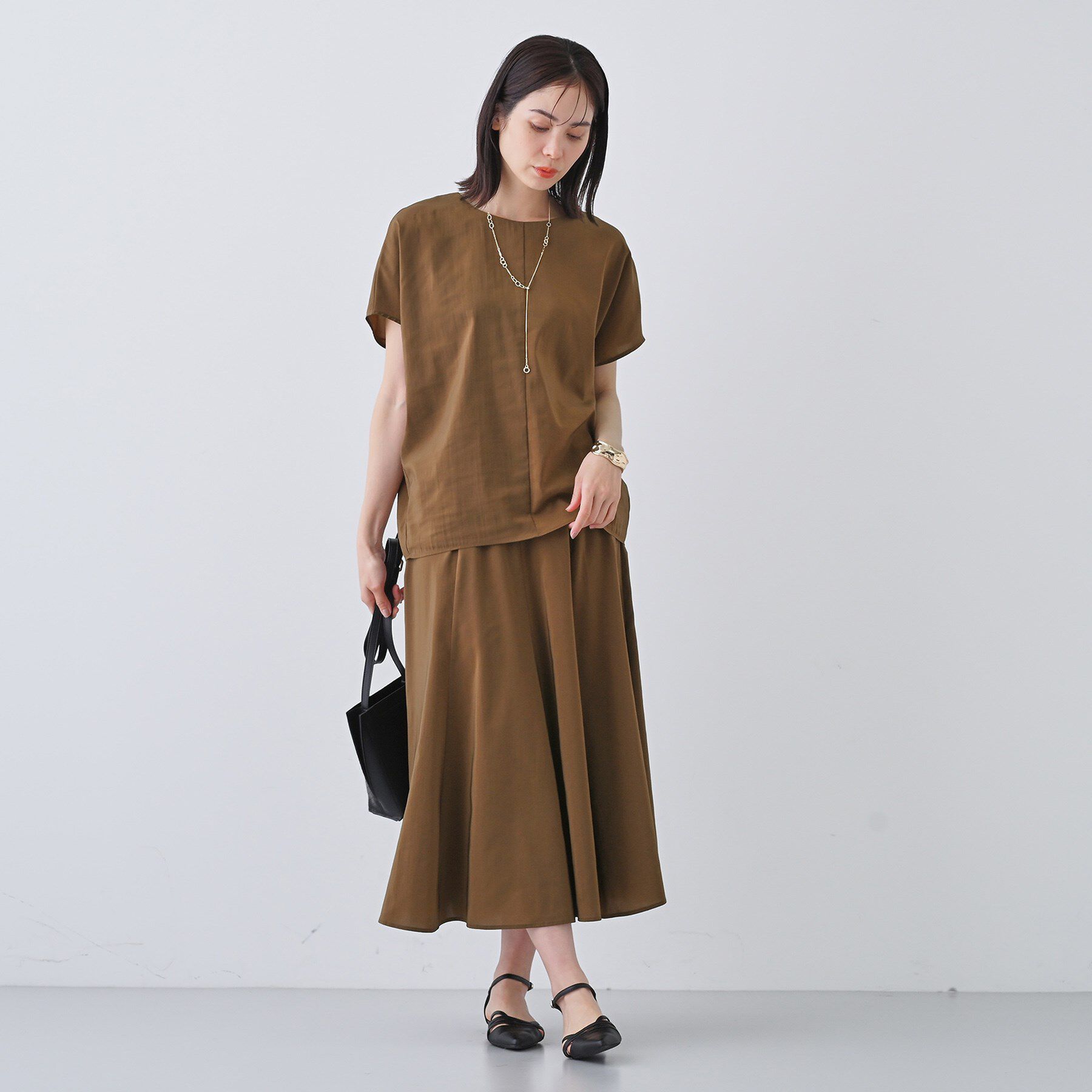 INDIVI「【通気性◎撥水／接触冷感／UVケア】ドルマンスリーブブラウス」|シャツ・ブラウス|