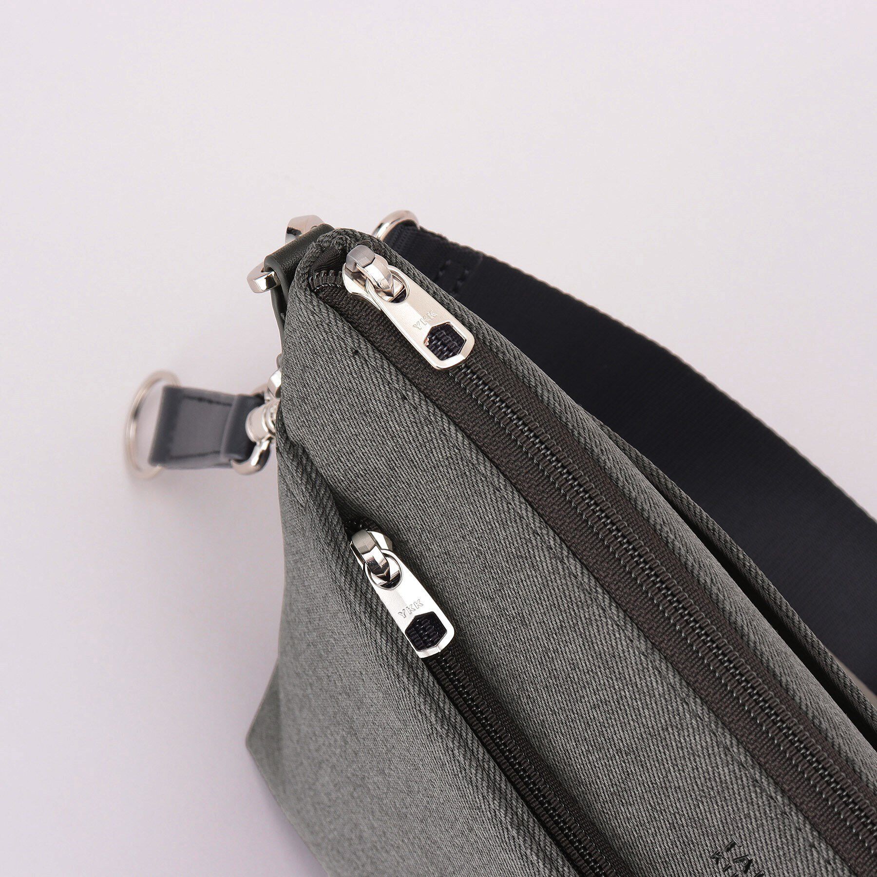 TAKEO KIKUCHI「【キーリング付き】メランジ　大人ショルダーバッグ」|ショルダー・メッセンジャー|