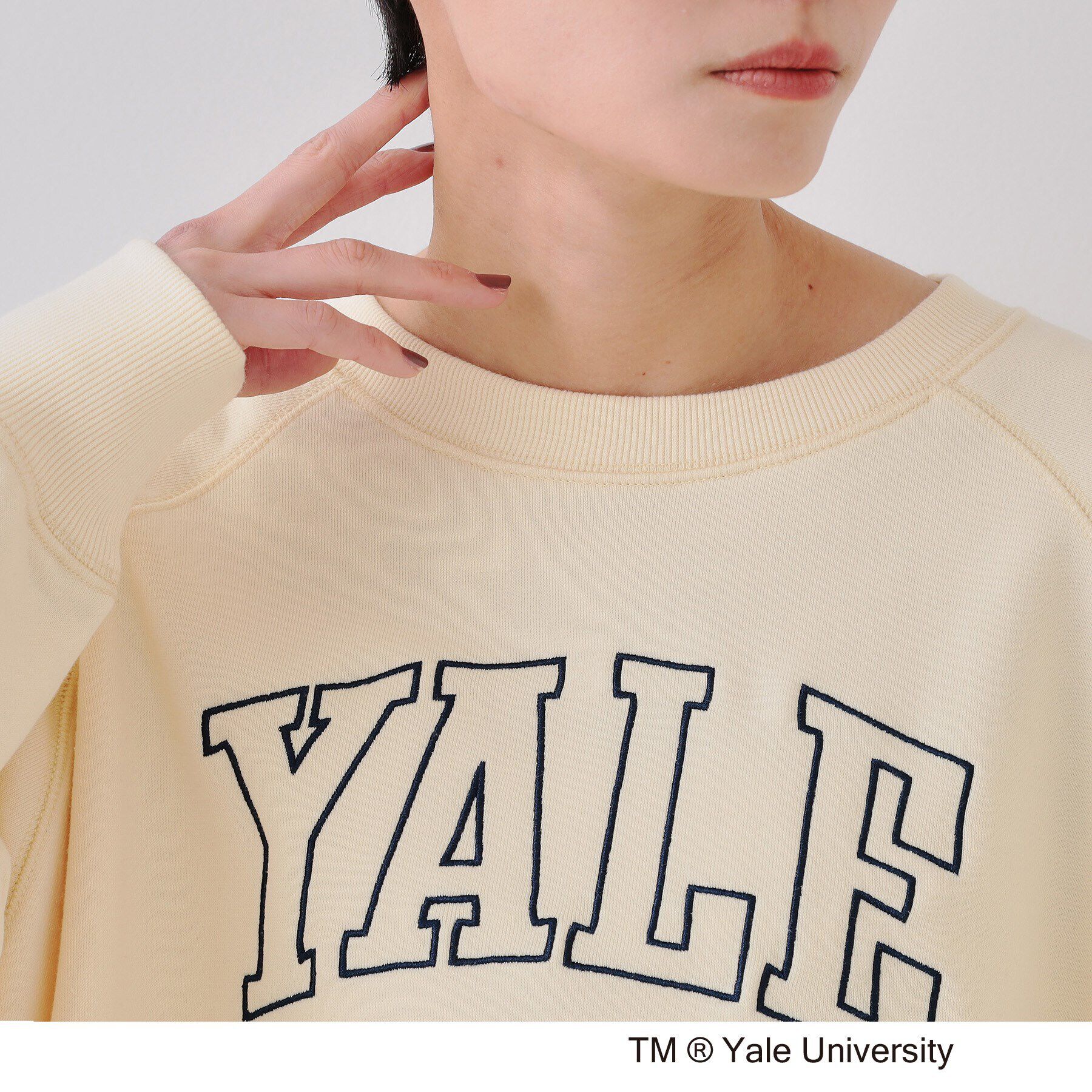 OPAQUE.CLIP「カレッジロゴ スウェットプルオーバー」|パーカー|