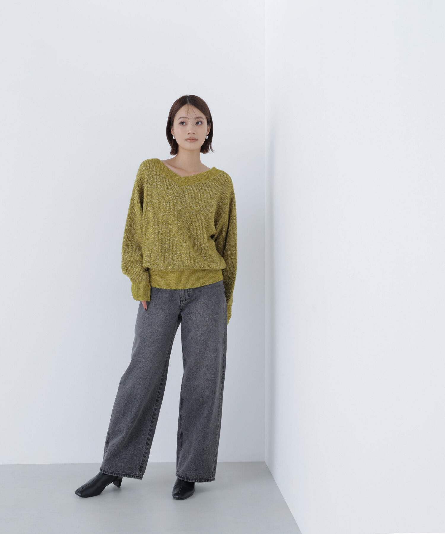  「Vネックボクシーラメニット」|ニット・セーター|