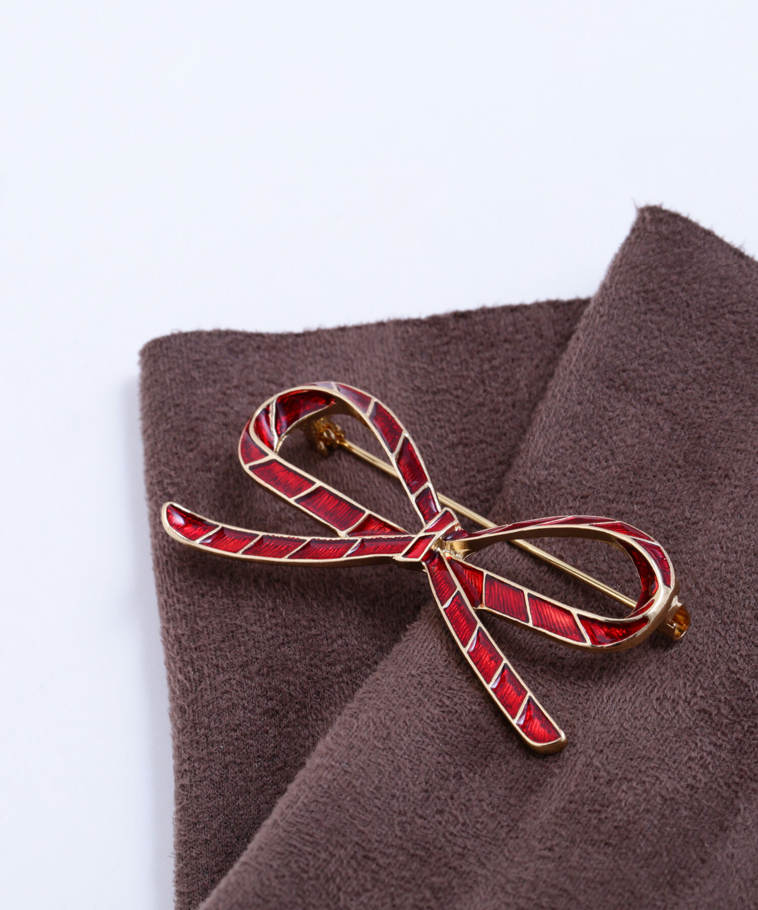  「レジメンタイリボンブローチ」|その他|アカ