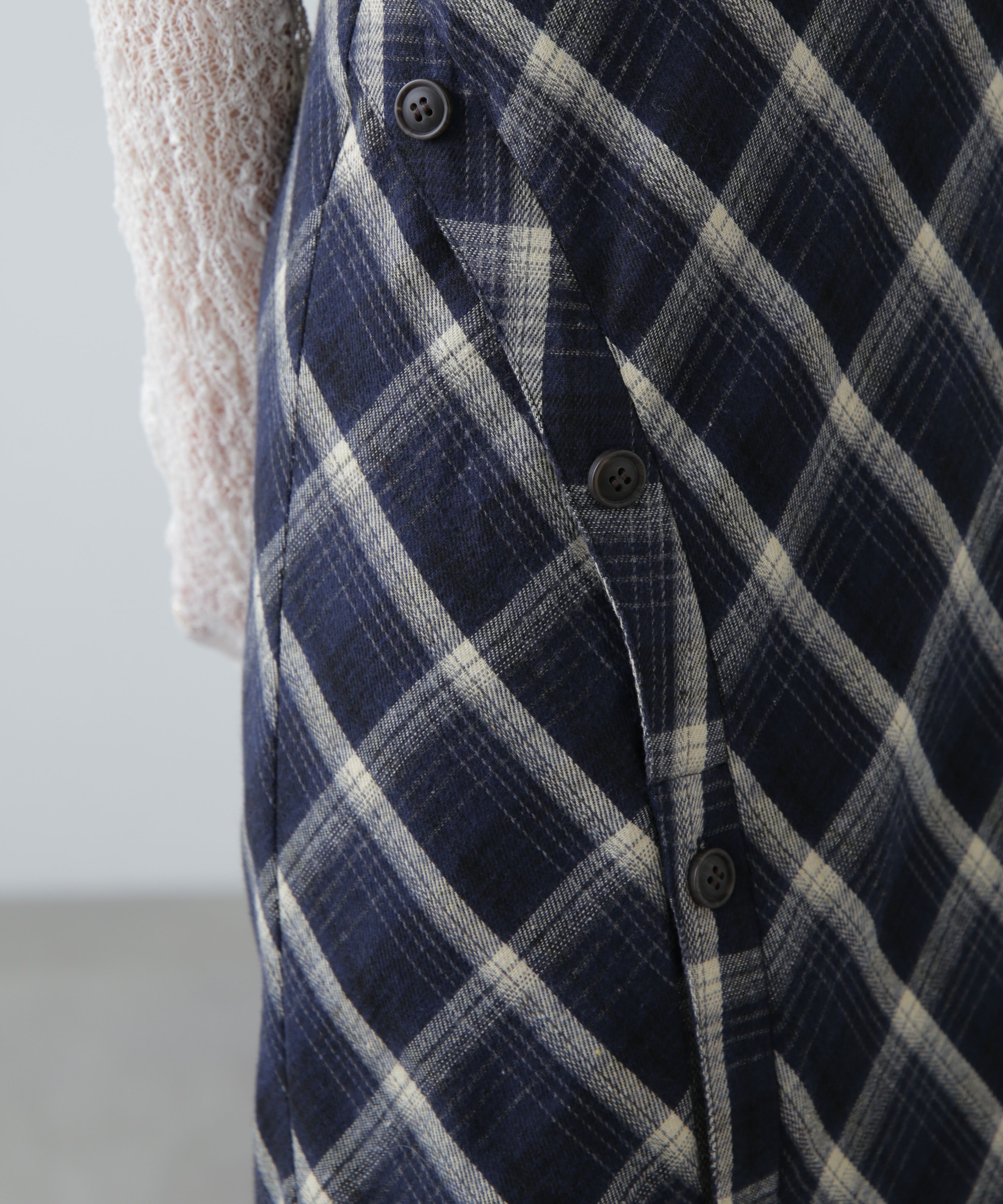  「ボタンスリットチェックキャミワンピース」|ワンピース|