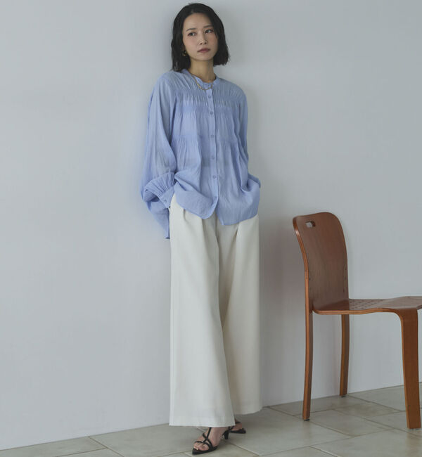 Doux archives「シャーリングバンドカラーブラウス」|シャツ・ブラウス|