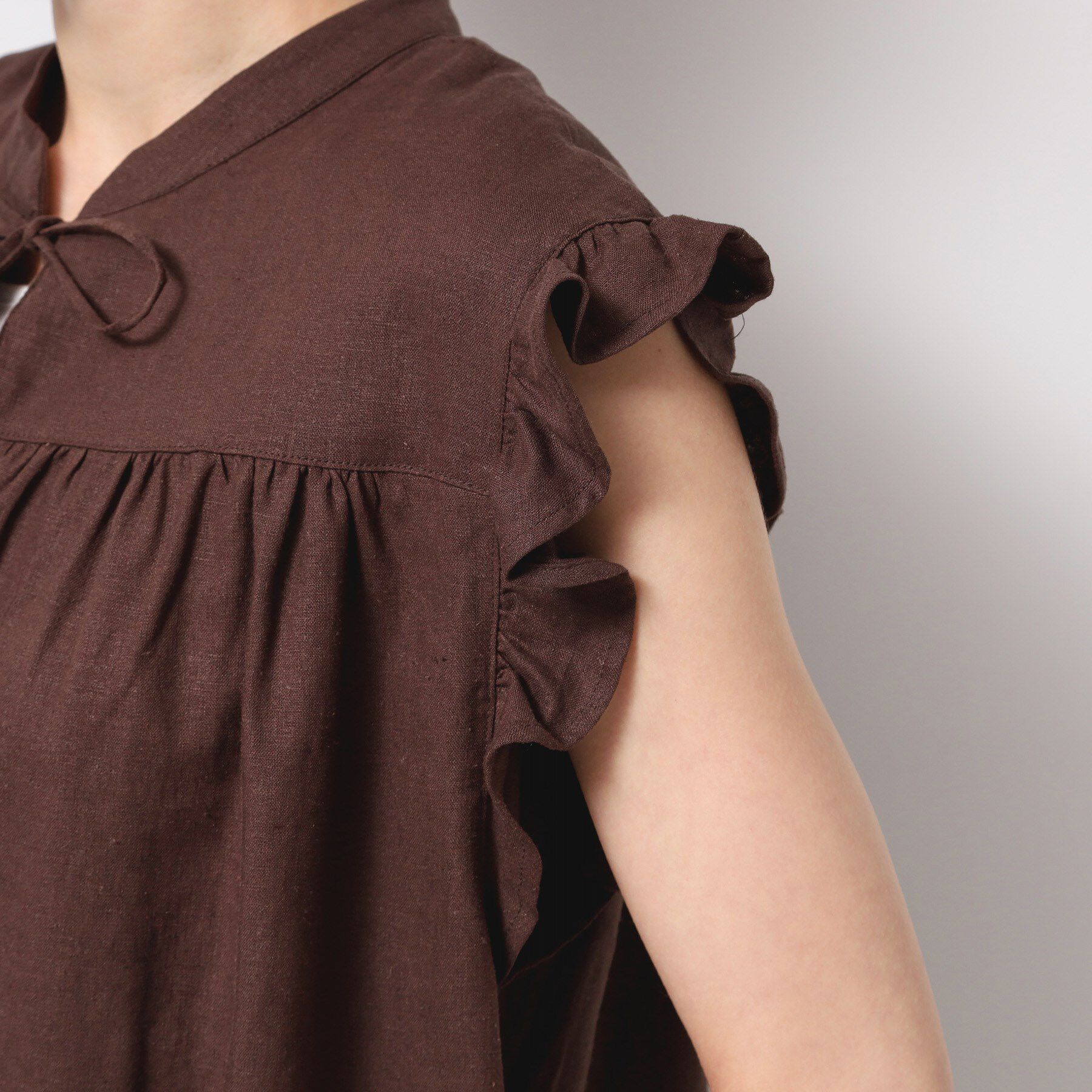 Dessin「【洗える】レーヨン麻フリルスリーブブラウス」|シャツ・ブラウス|