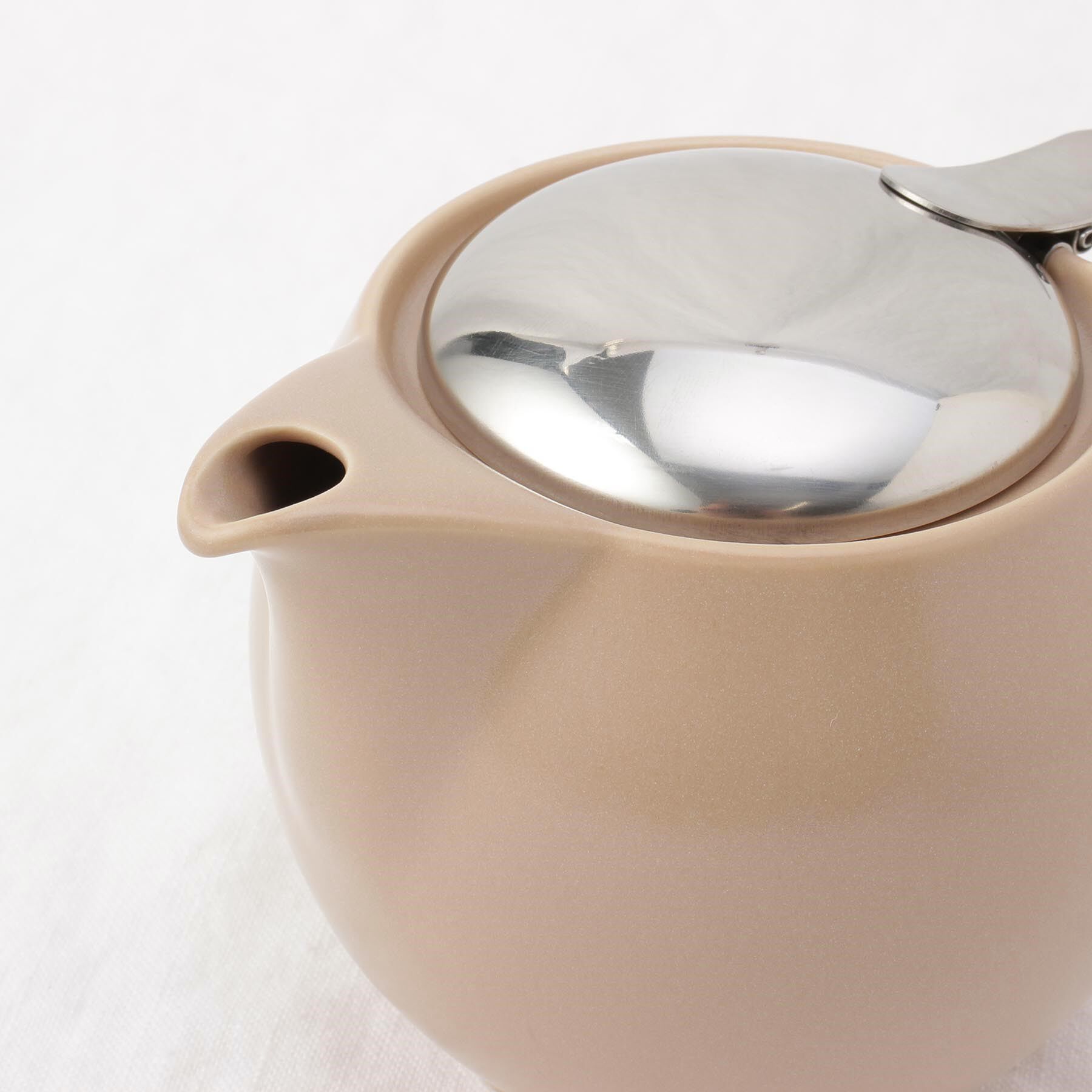 212 KITCHEN STORE「ユニバーサルティーポット3人用 シルキーベージュ ＜ZEROJAPAN ゼロジャパン＞」|食器・キッチングッズ|