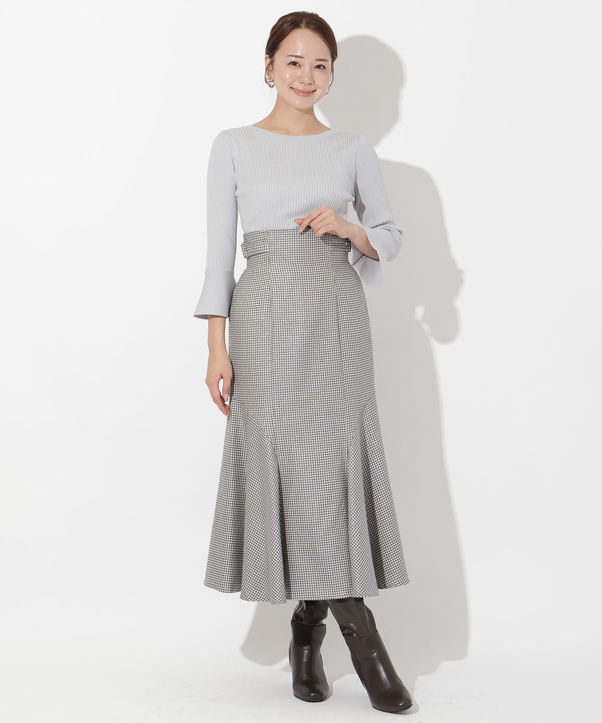 アンドクチュール「サイドベルト千鳥切替スカート」|フレア|ブルー