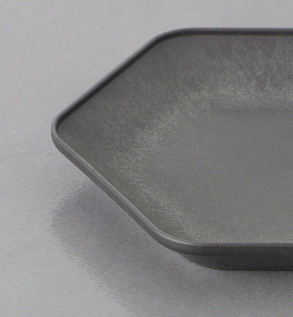 Style for Living「＜ARAS＞平皿ロッカク 中」|食器・キッチングッズ|