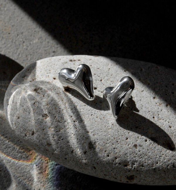 BEAUTY&YOUTH UNITED ARROWS「＜Soierie＞Distort heart ピアス」|ピアス|