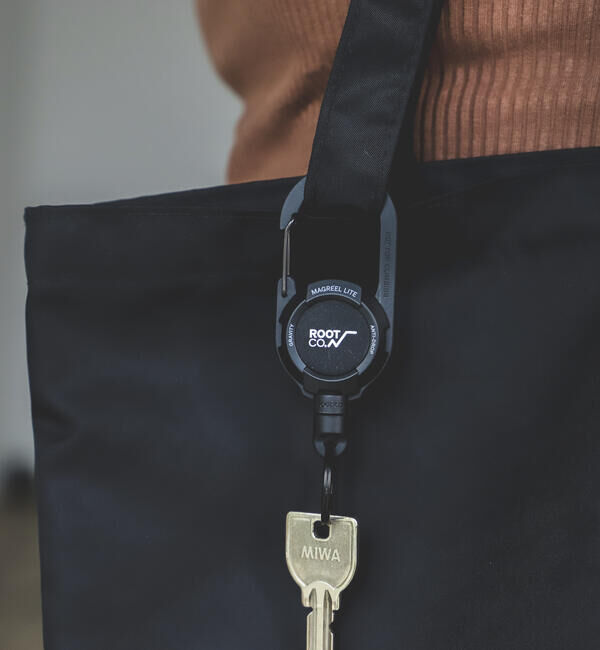 BEAMS「ROOT CO. / MAG REEL LITE キーホルダー」|チャーム・キーホルダー|BLACK