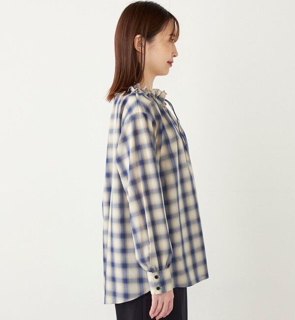SHIPS Colors 「SHIPS Colors:〈手洗い可能〉オンブレチェック フリルネック ブラウス」|シャツ・ブラウス|