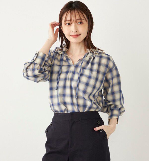 SHIPS Colors 「SHIPS Colors:〈手洗い可能〉オンブレチェック フリルネック ブラウス」|シャツ・ブラウス|