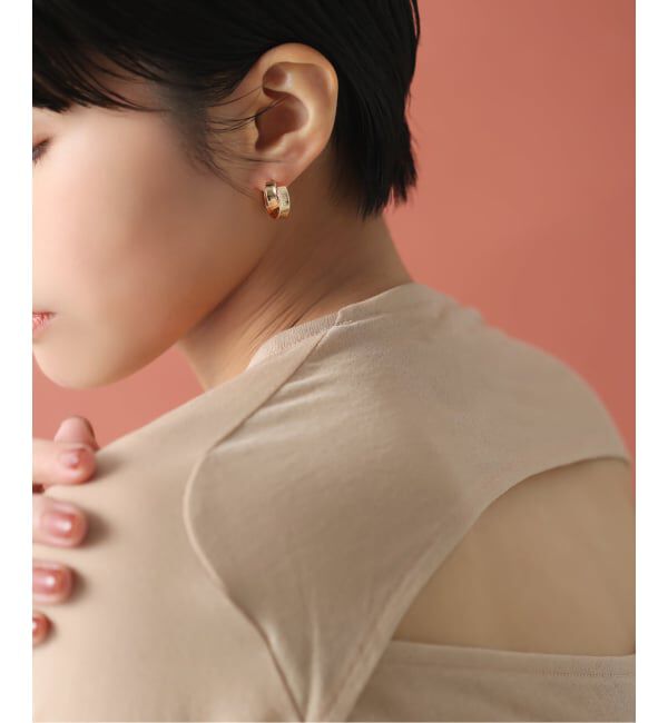 Lilas by Spick&Span「ワイドラインクロスフープピアス K10（両耳）」|ピアス|