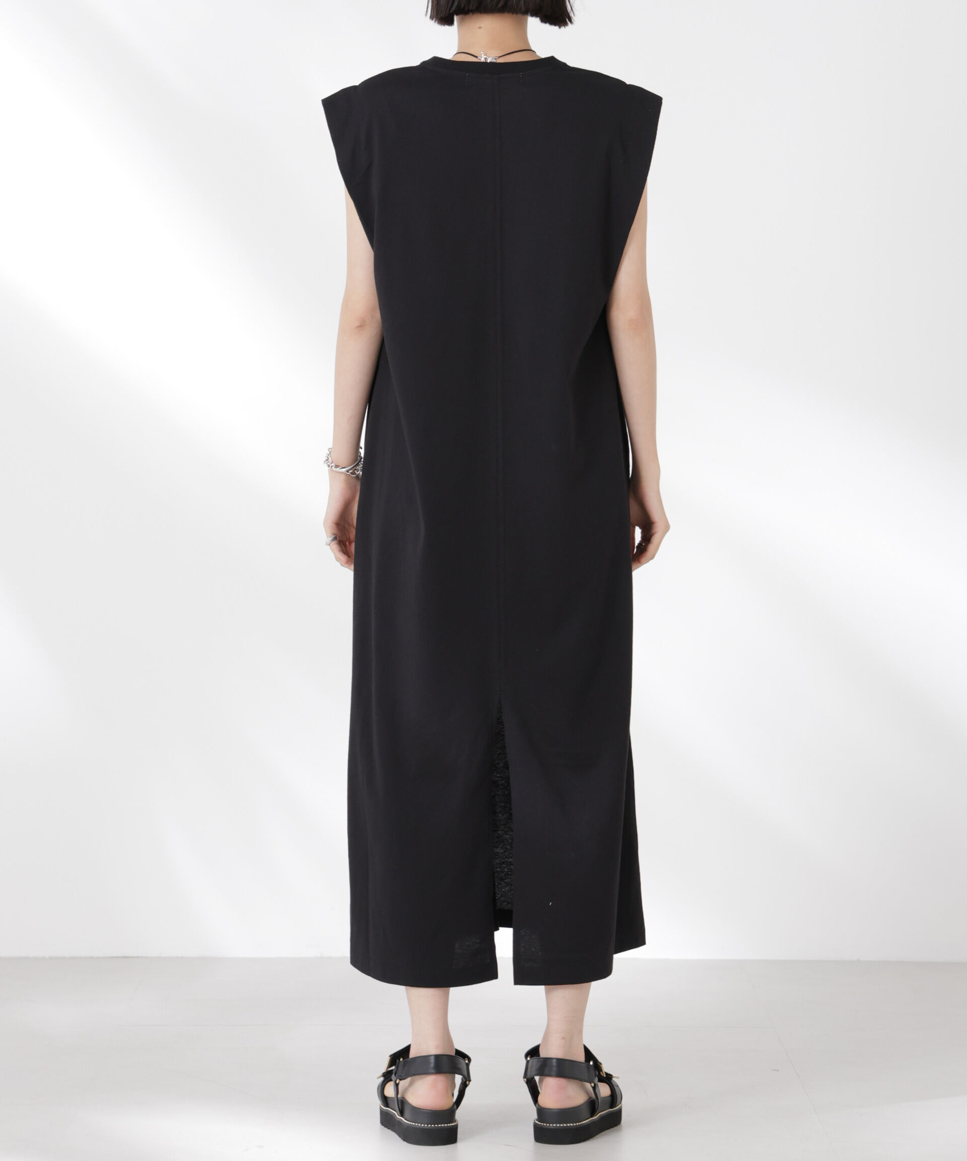 nano･universe「STORATECH 機能素材タックスリーブカットワンピース」|ワンピース|