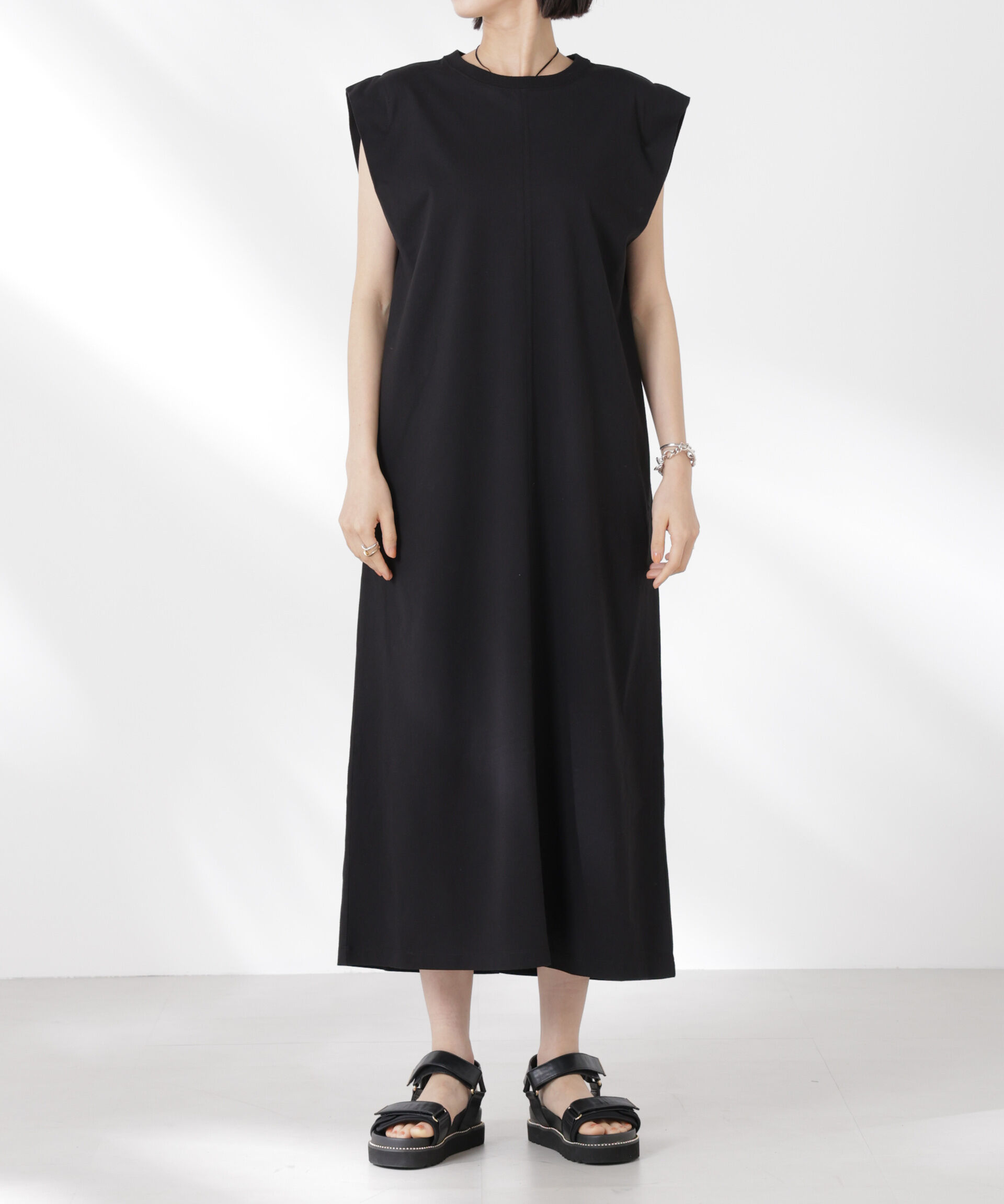 nano･universe「STORATECH 機能素材タックスリーブカットワンピース」|ワンピース|