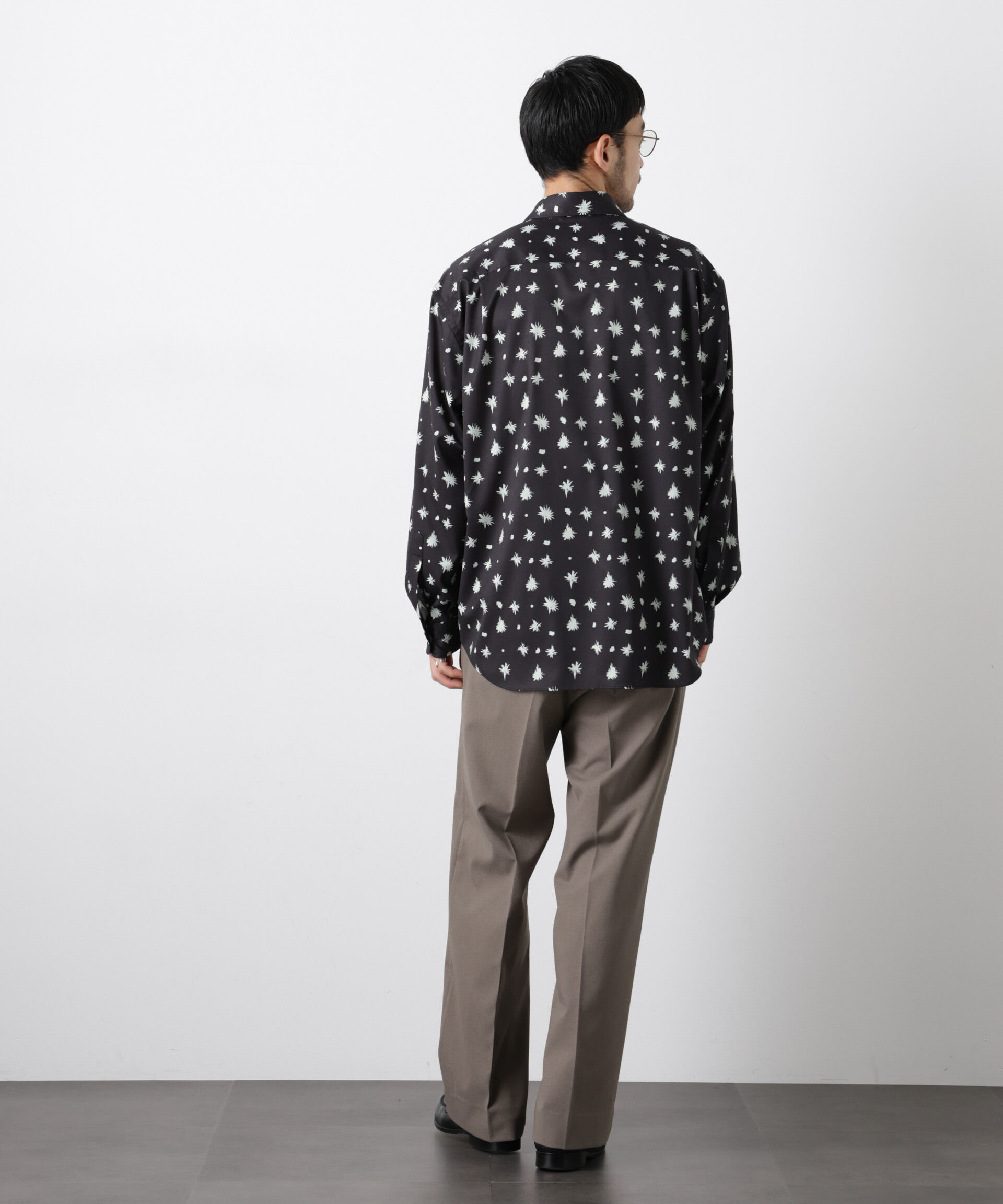 nano･universe「「EDITRIAL PRINT」アートフラワーシャツ」|シャツ・ブラウス|