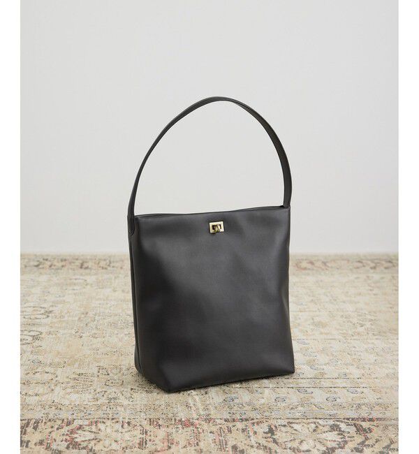 SALON adam et rope'「【WEB限定】【WS（ドゥーブル）】ソフトレザーメタルロックバケットバッグ」|ショルダー・メッセンジャー|ブラック(01)